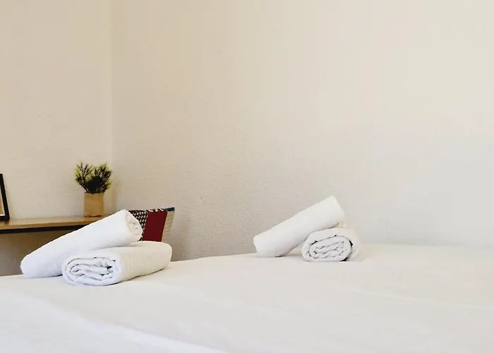 Le Rivage, Maison Proche Avec